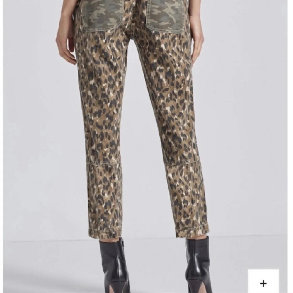 CURRENT/ELLIOT Camo Leopard Cropped Ankle Pants - Picture 7 of 14